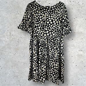 Vibe Women's Black and White Dress